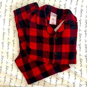 Kids plaid black and red Christmas pajamas size 12